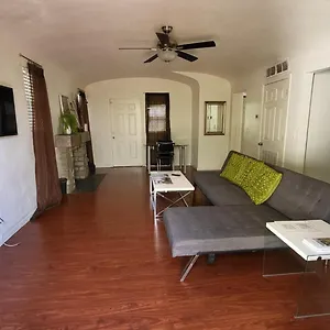 https://spacious-condo-downtown-phoenix.hotelsofphoenix.com